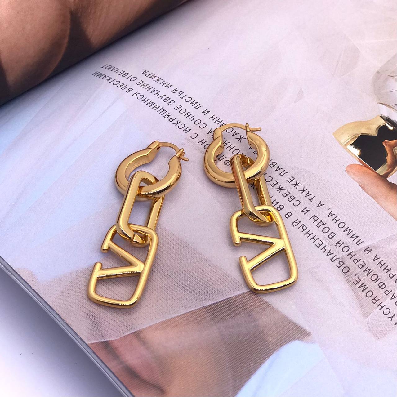 Коллекционные серьги Valentino BP-27957 Коллекционные серьги Valentino BP-27957