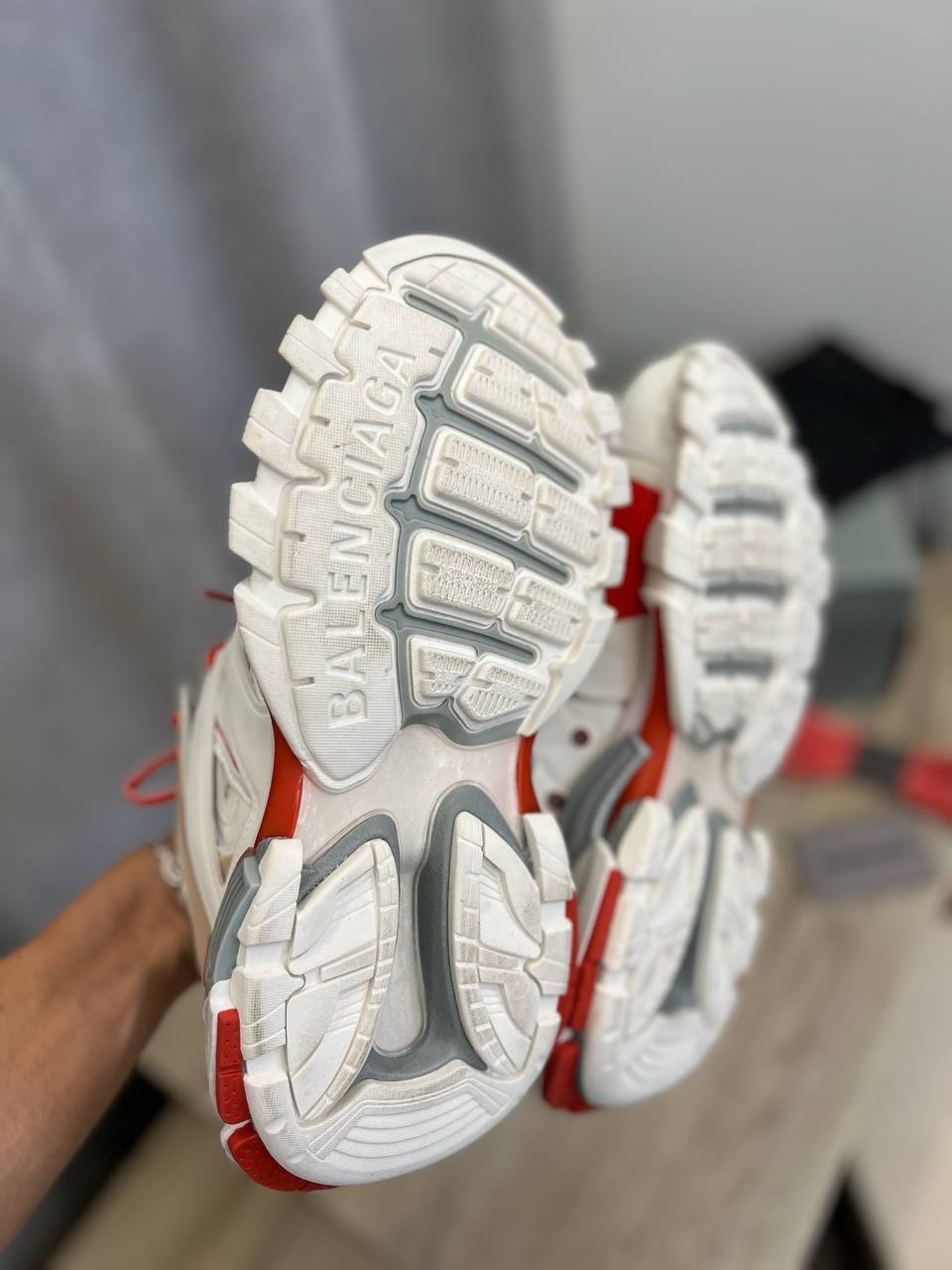 Дизайнерские кроссовки Balenciaga BP-52709 Дизайнерские кроссовки Balenciaga BP-52709