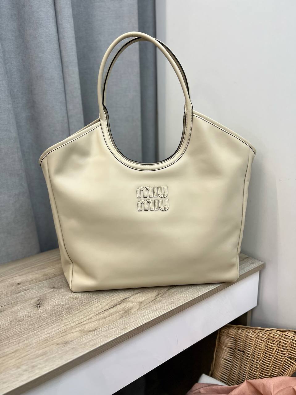 Коллекционная женская сумка Miu Miu BP-42974 Коллекционная женская сумка Miu Miu BP-42974