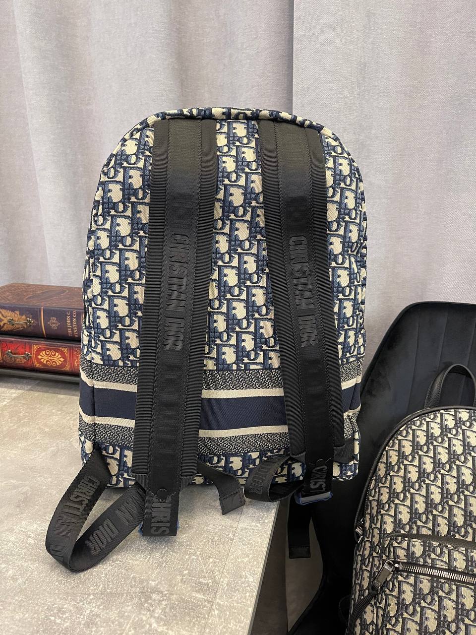 Рюкзак 32*25 cm элитный Christian Dior BP-42145 Рюкзак 32*25 cm элитный Christian Dior BP-42145