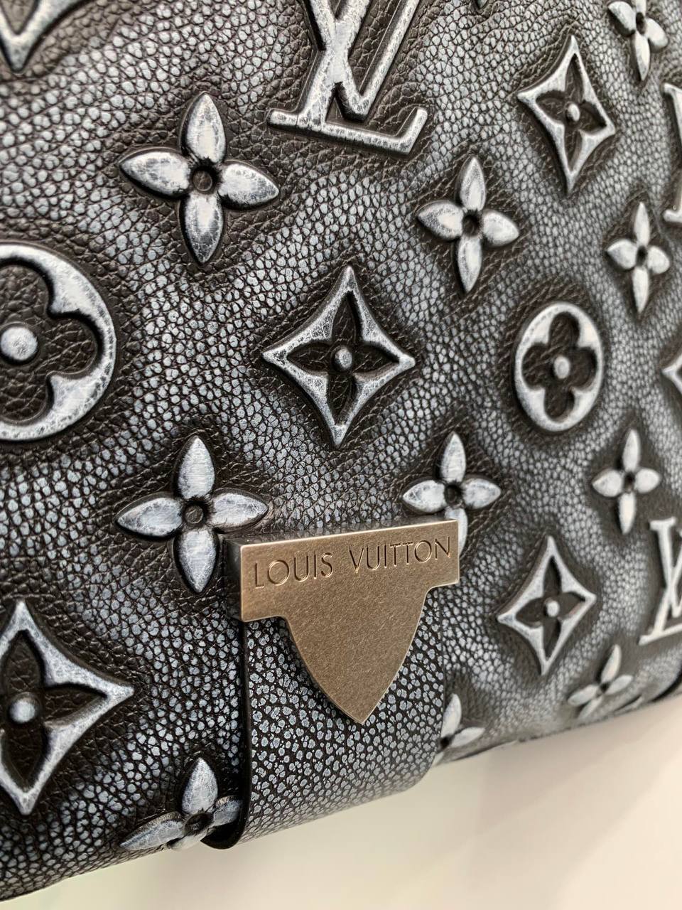 Мессенджер люкс Louis Vuitton BP-29359 Мессенджер люкс Louis Vuitton BP-29359