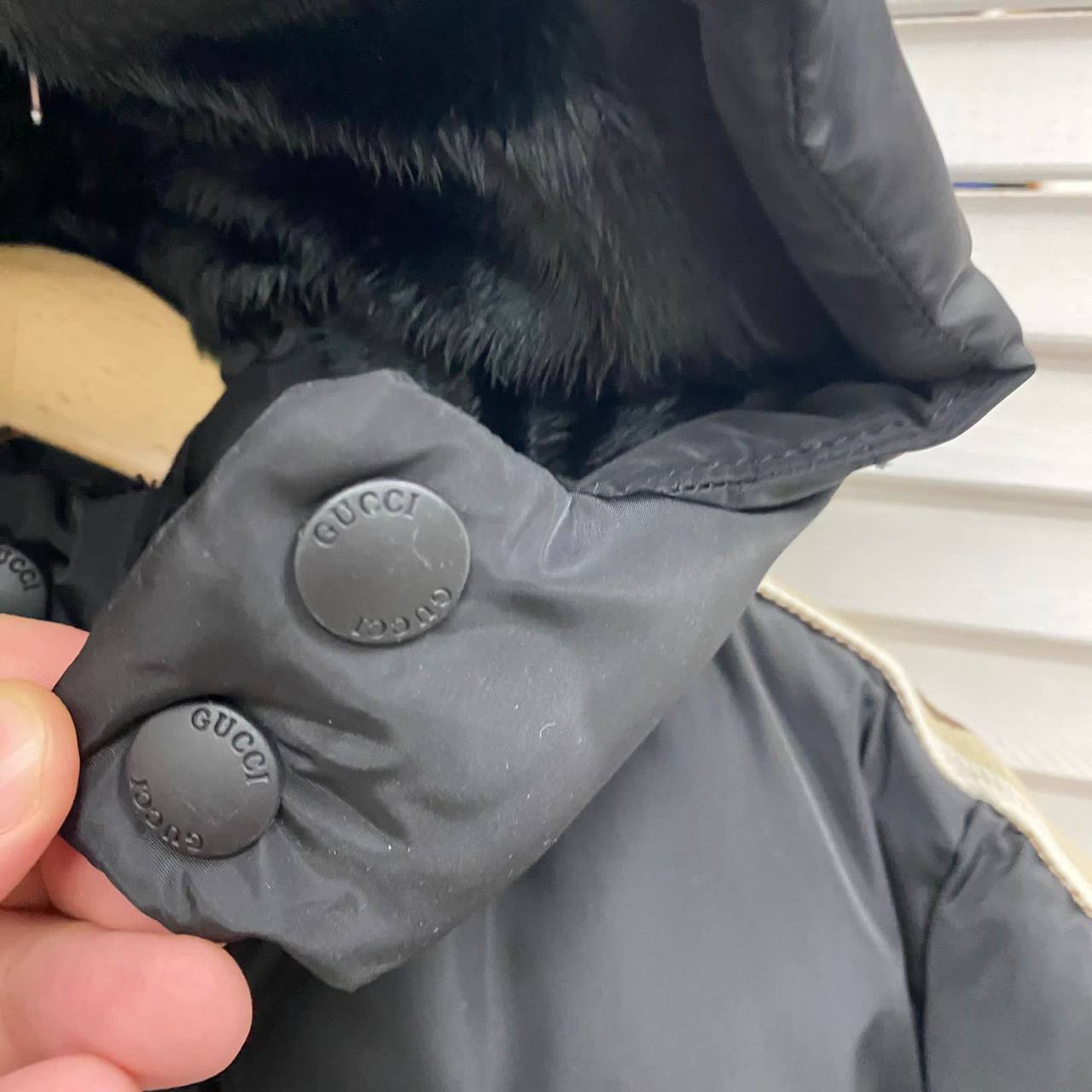 Куртка Gucci стильная BP-23576 Куртка Gucci стильная BP-23576