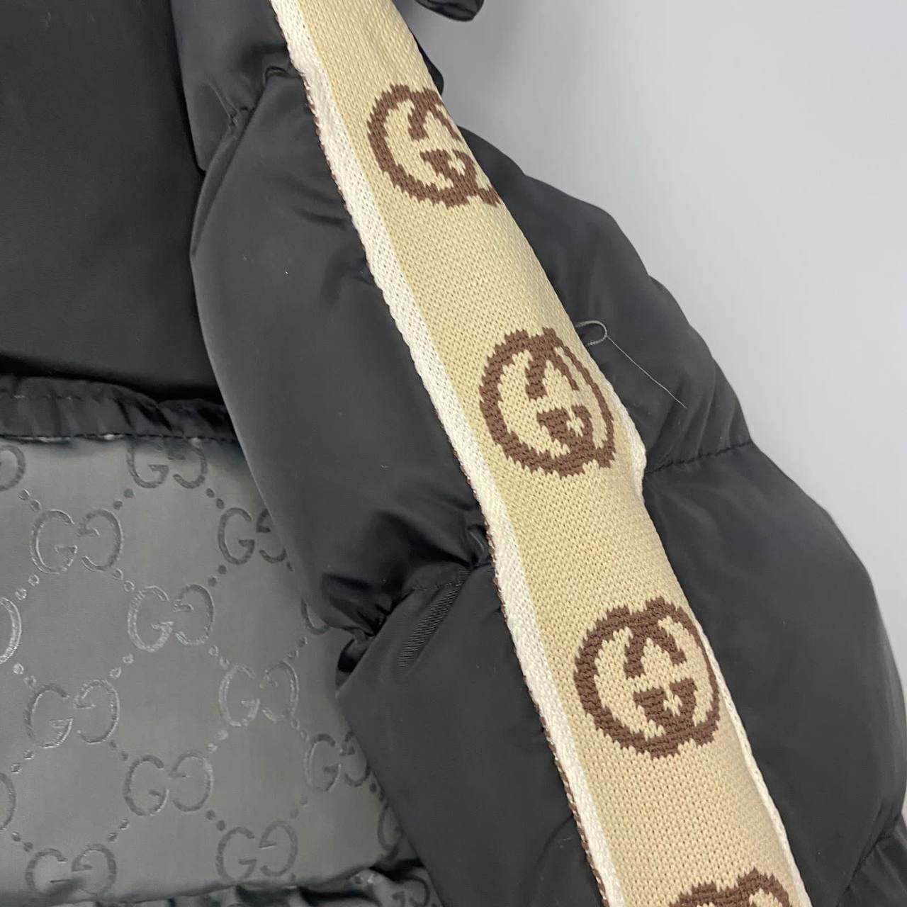 Куртка Gucci стильная BP-23576 Куртка Gucci стильная BP-23576