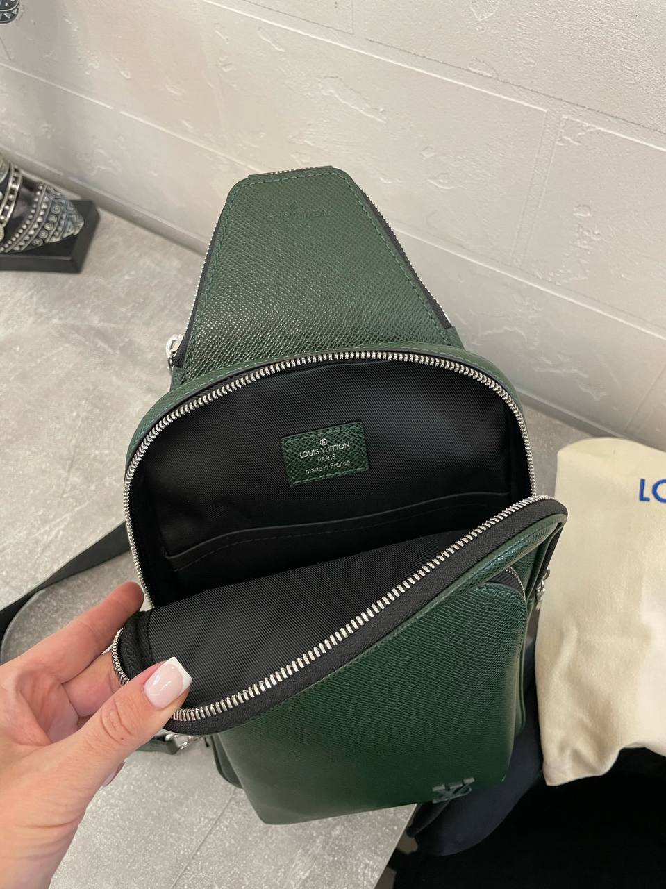 Слинг-сумка элегантная Louis Vuitton BP-42710 Слинг-сумка элегантная Louis Vuitton BP-42710