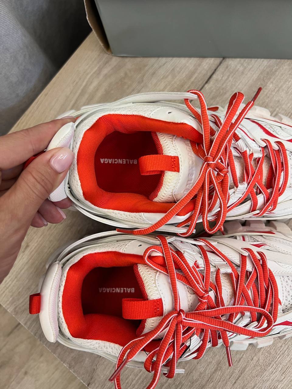 Дизайнерские кроссовки Balenciaga BP-52709 Дизайнерские кроссовки Balenciaga BP-52709