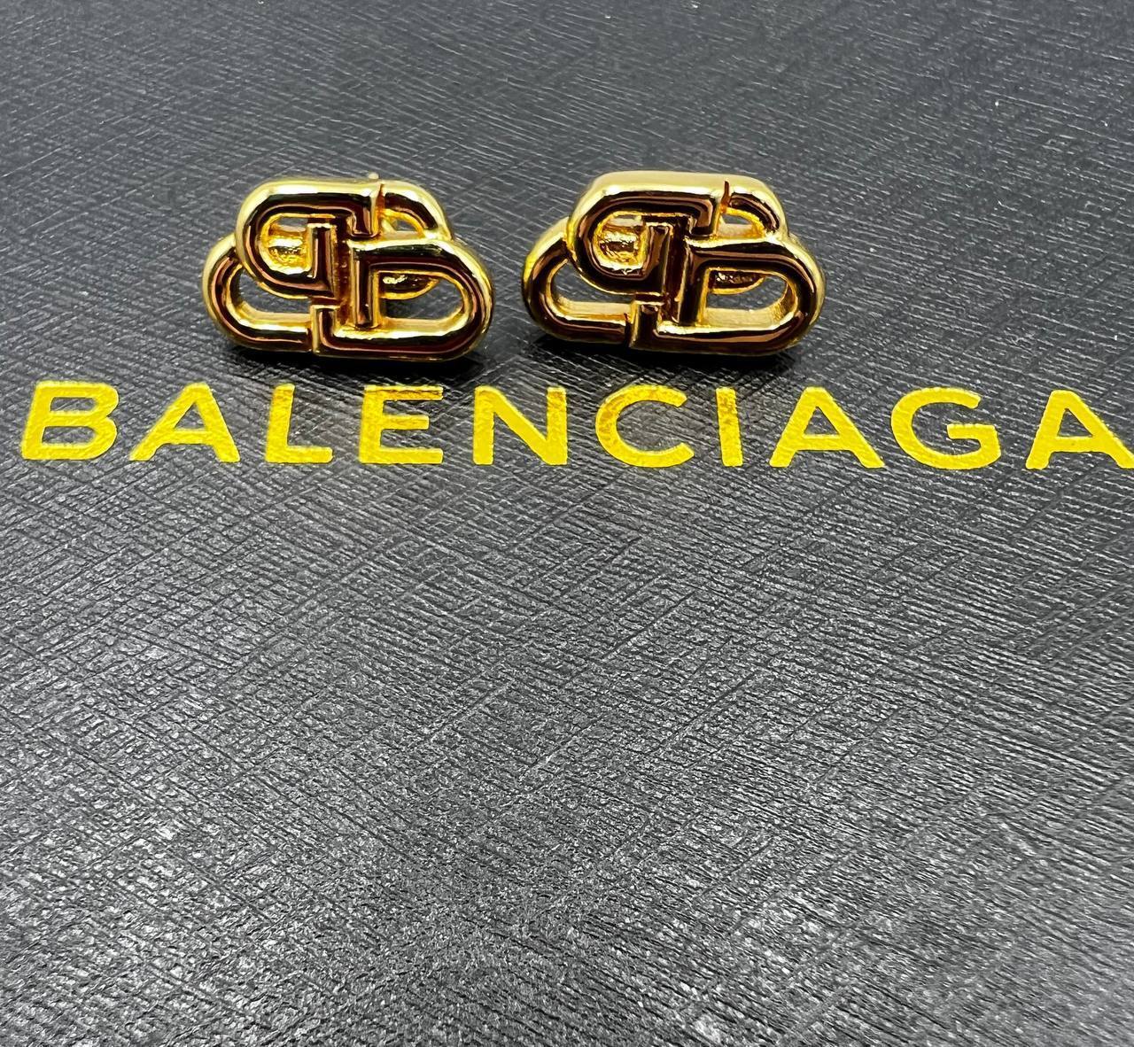 Коллекционные серьги Balenciaga BP-48084 Коллекционные серьги Balenciaga BP-48084