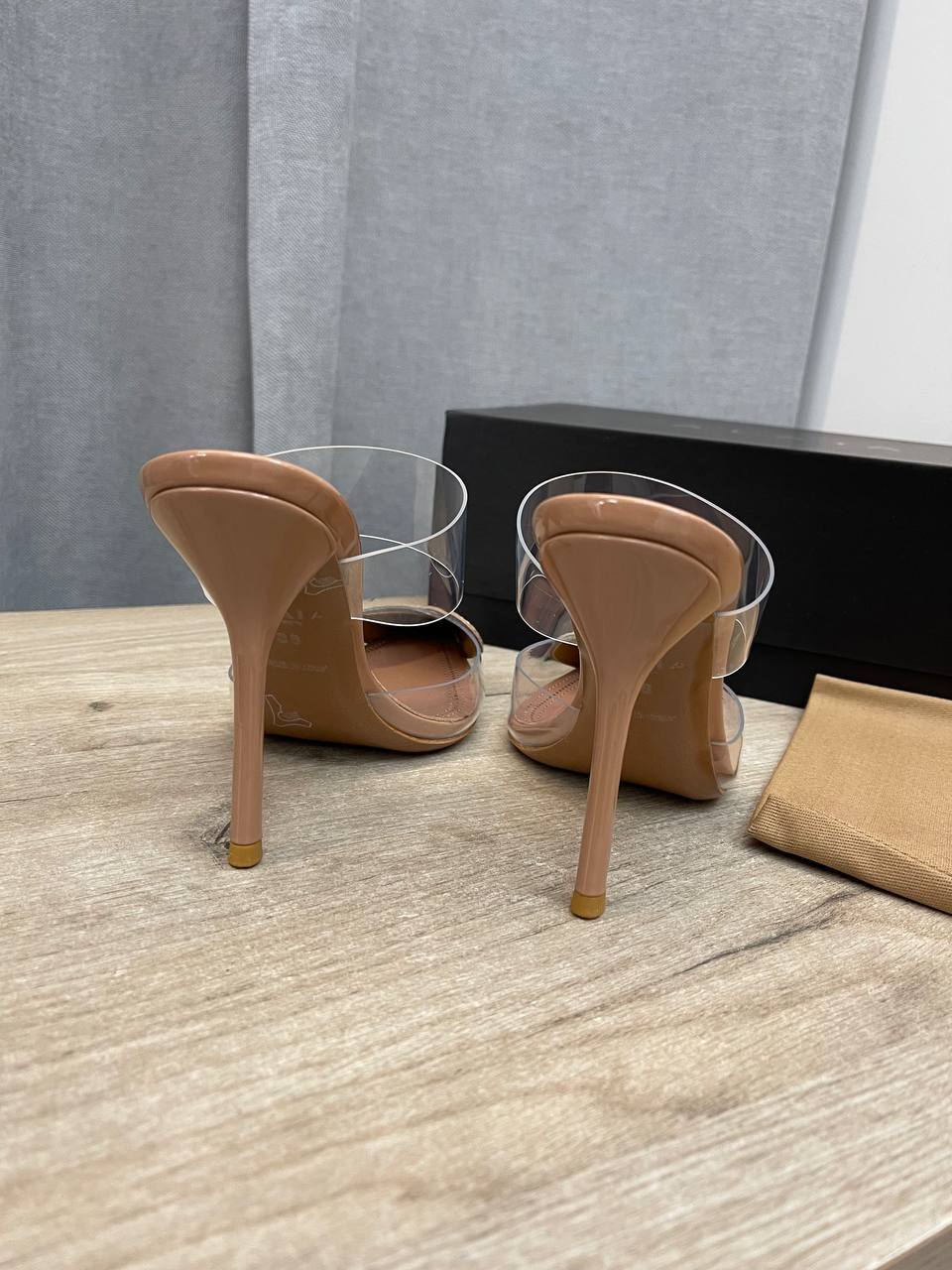 Коллекционные туфли Alaia BP-48972 Коллекционные туфли Alaia BP-48972