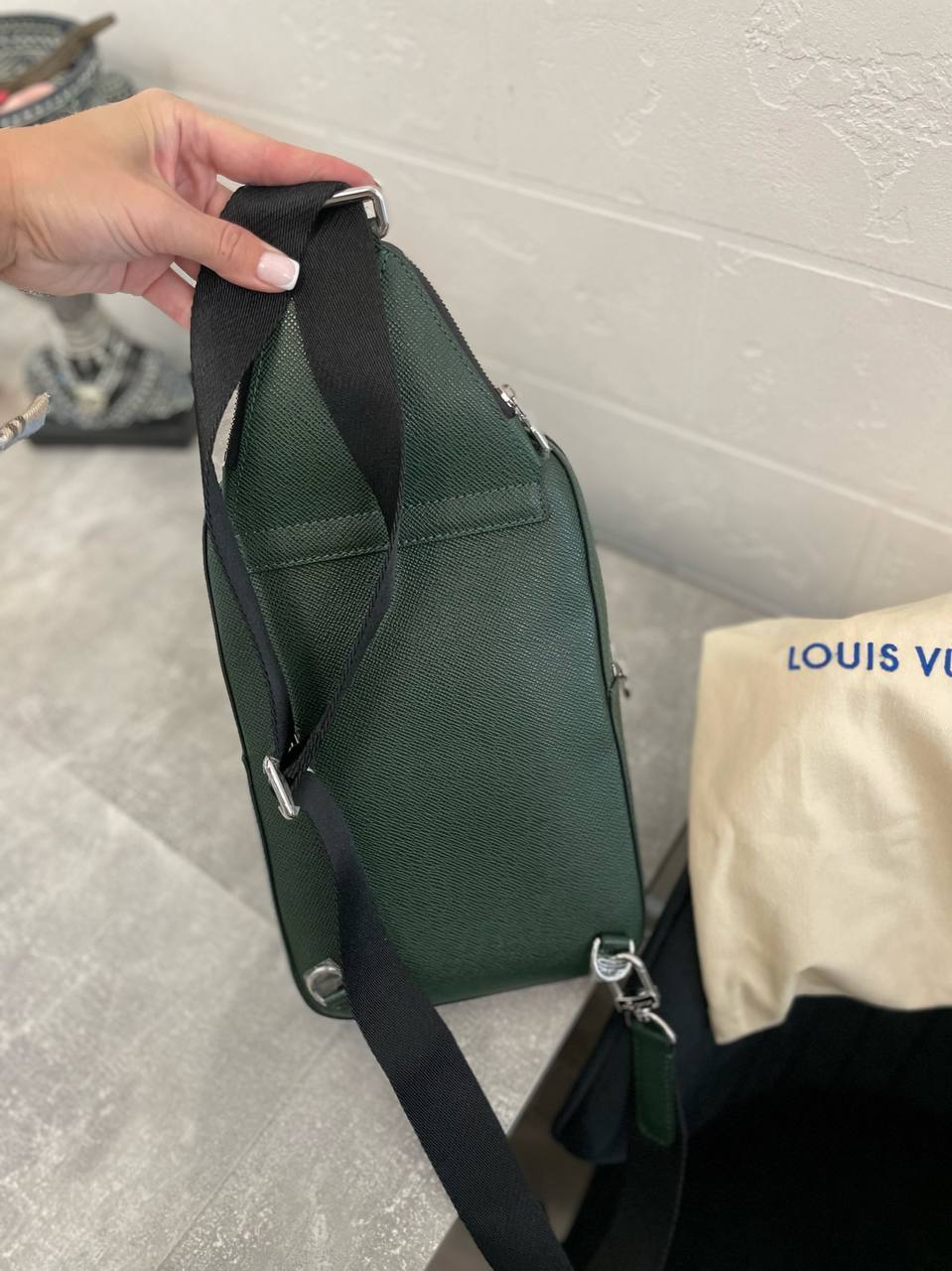 Слинг-сумка элегантная Louis Vuitton BP-42710 Слинг-сумка элегантная Louis Vuitton BP-42710