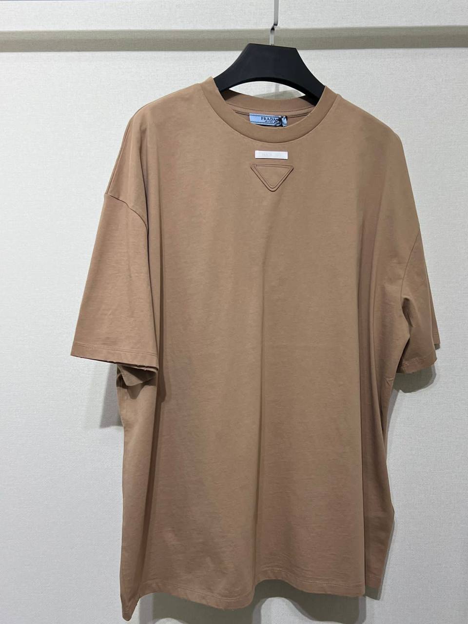 Женская премиум футболка Prada BP-45408 Женская премиум футболка Prada BP-45408