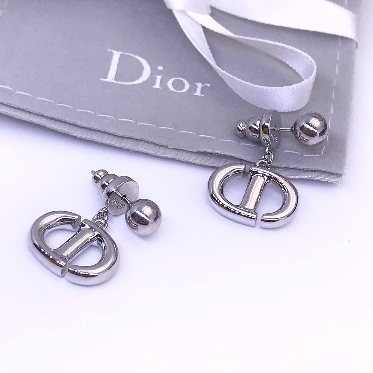 Элитные серьги Christian Dior BP-26614 Элитные серьги Christian Dior BP-26614