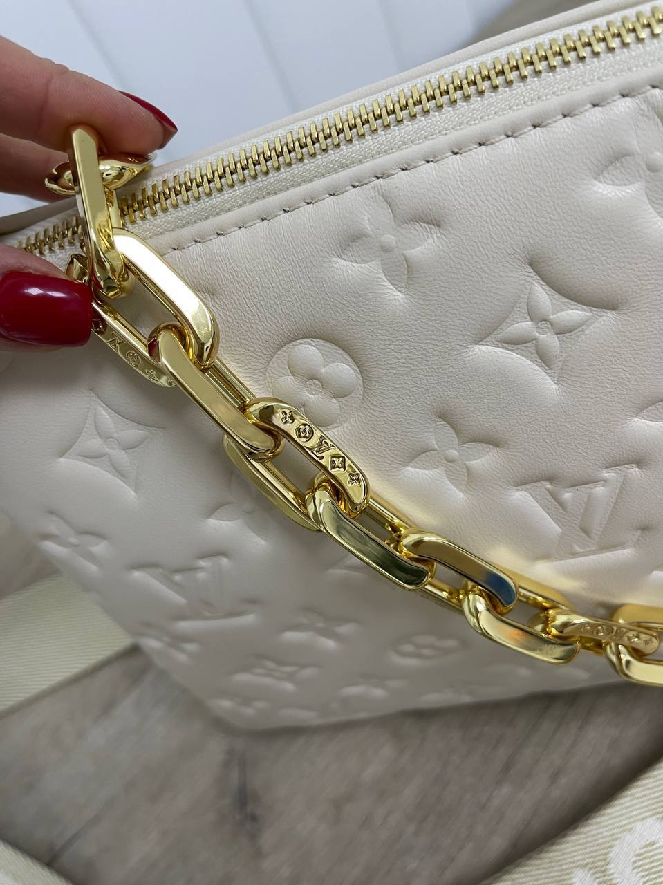 Элитная женская сумка белая Louis Vuitton BP-24085 Элитная женская сумка белая Louis Vuitton BP-24085