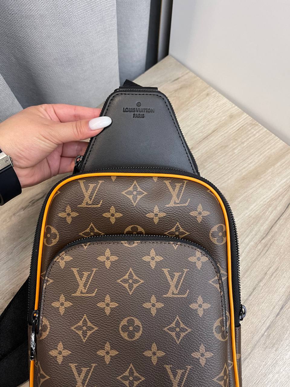 Стильная сумка-слинг Louis Vuitton BP-42821 Стильная сумка-слинг Louis Vuitton BP-42821
