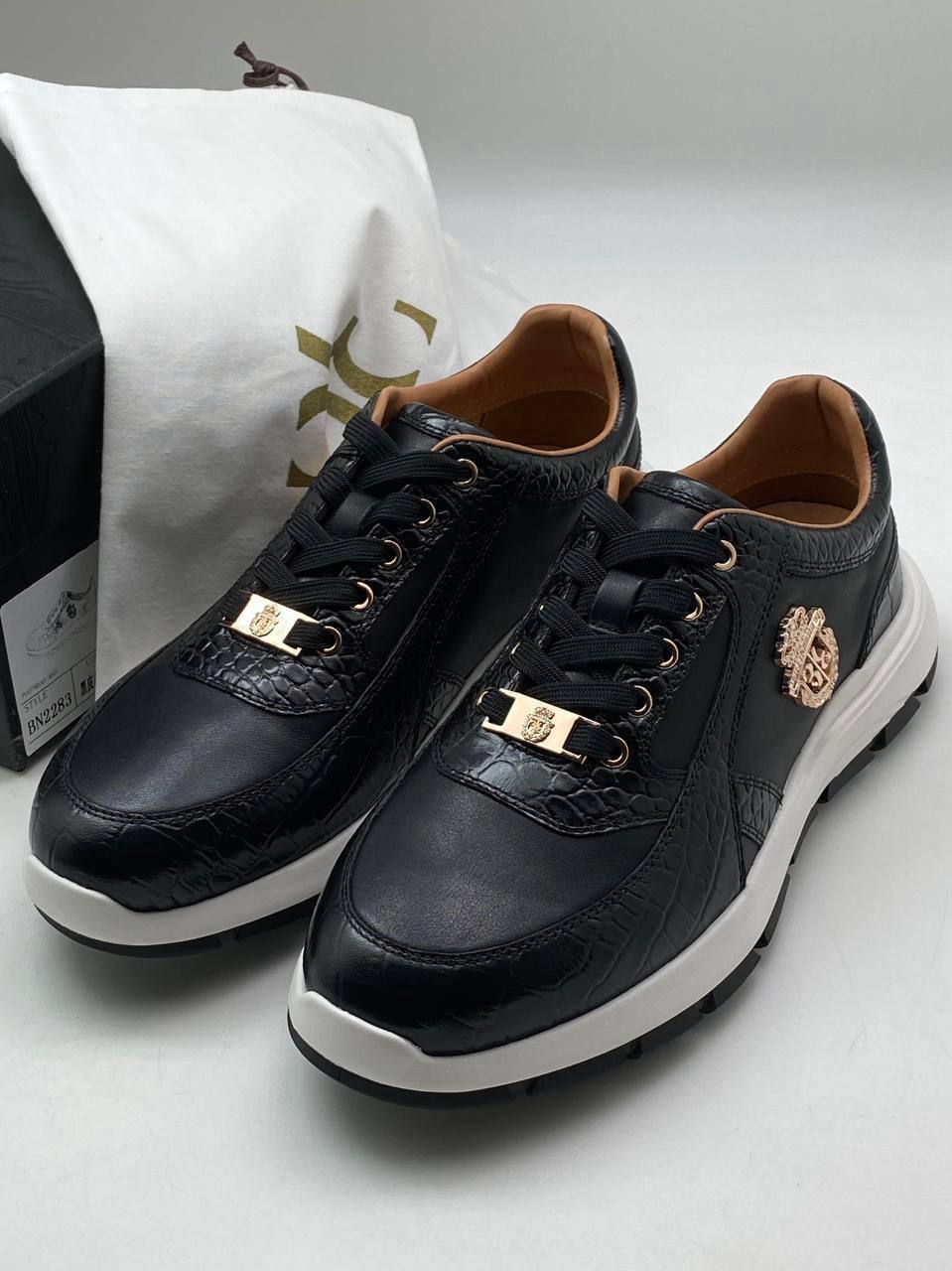 Кроссовки Billionaire с золотистым лого BP-44210 Кроссовки Billionaire с золотистым лого BP-44210