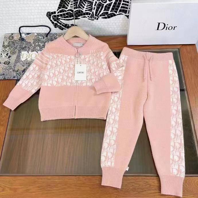 Костюм элегантный Christian Dior BP-17548 Костюм элегантный Christian Dior BP-17548