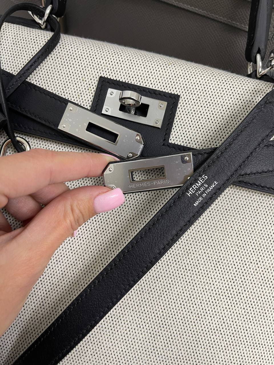 Элитная сумка женская Kelly 28 см, PHW Hermes BP-22010 Элитная сумка женская Kelly 28 см, PHW Hermes BP-22010