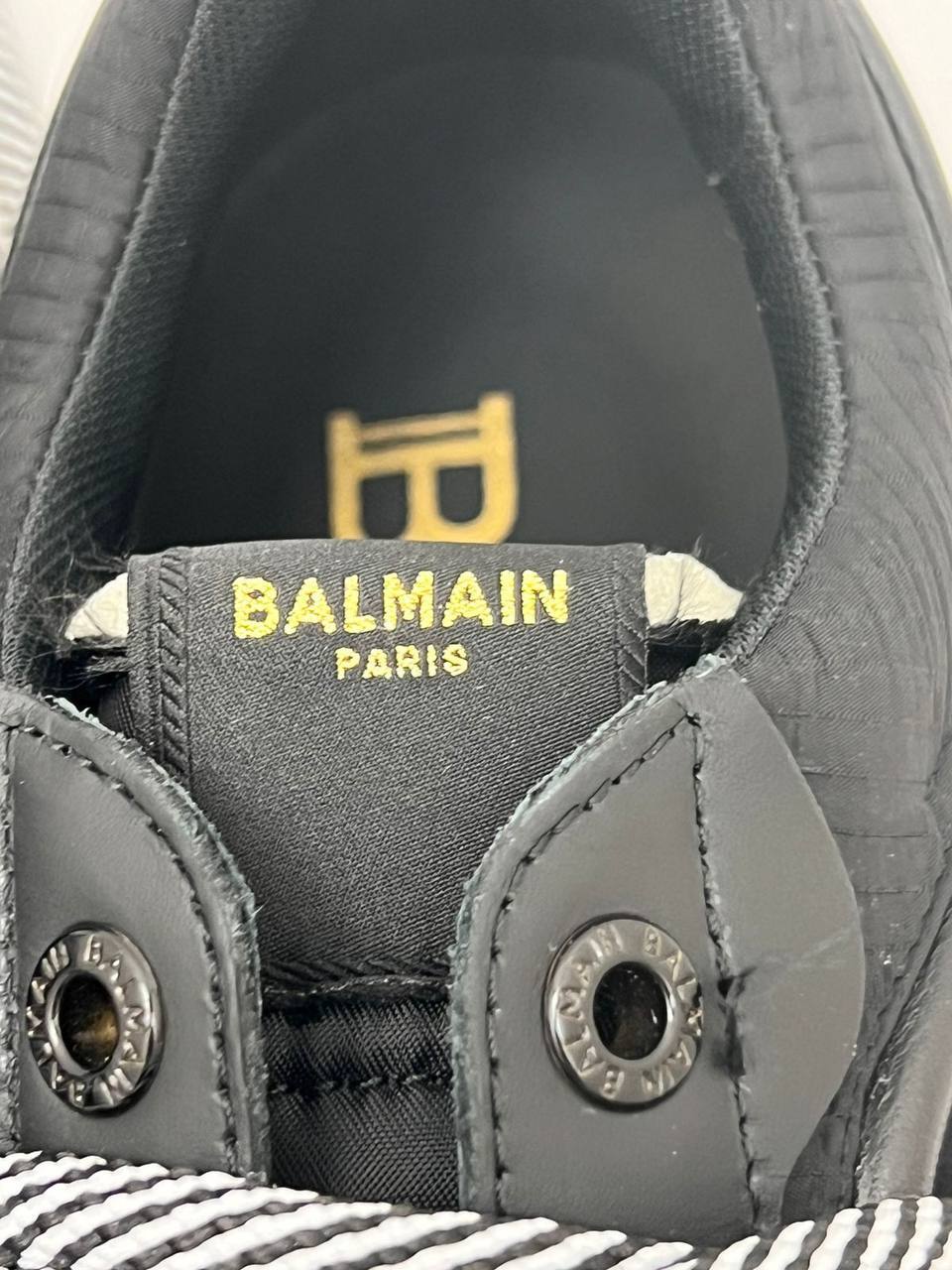 Дизайнерские кроссовки Balmain BP-53618 Дизайнерские кроссовки Balmain BP-53618