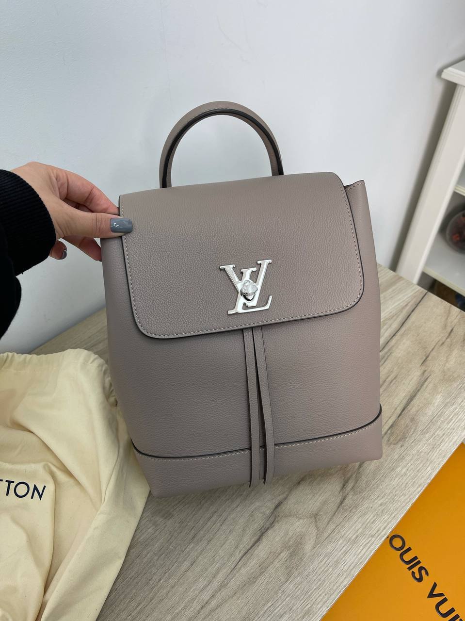 Рюкзак женский LOCKME элитный Louis Vuitton BP-34017 Рюкзак женский LOCKME элитный Louis Vuitton BP-34017