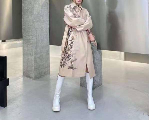 Коллекционный плащ Christian Dior BP-21038 Коллекционный плащ Christian Dior BP-21038