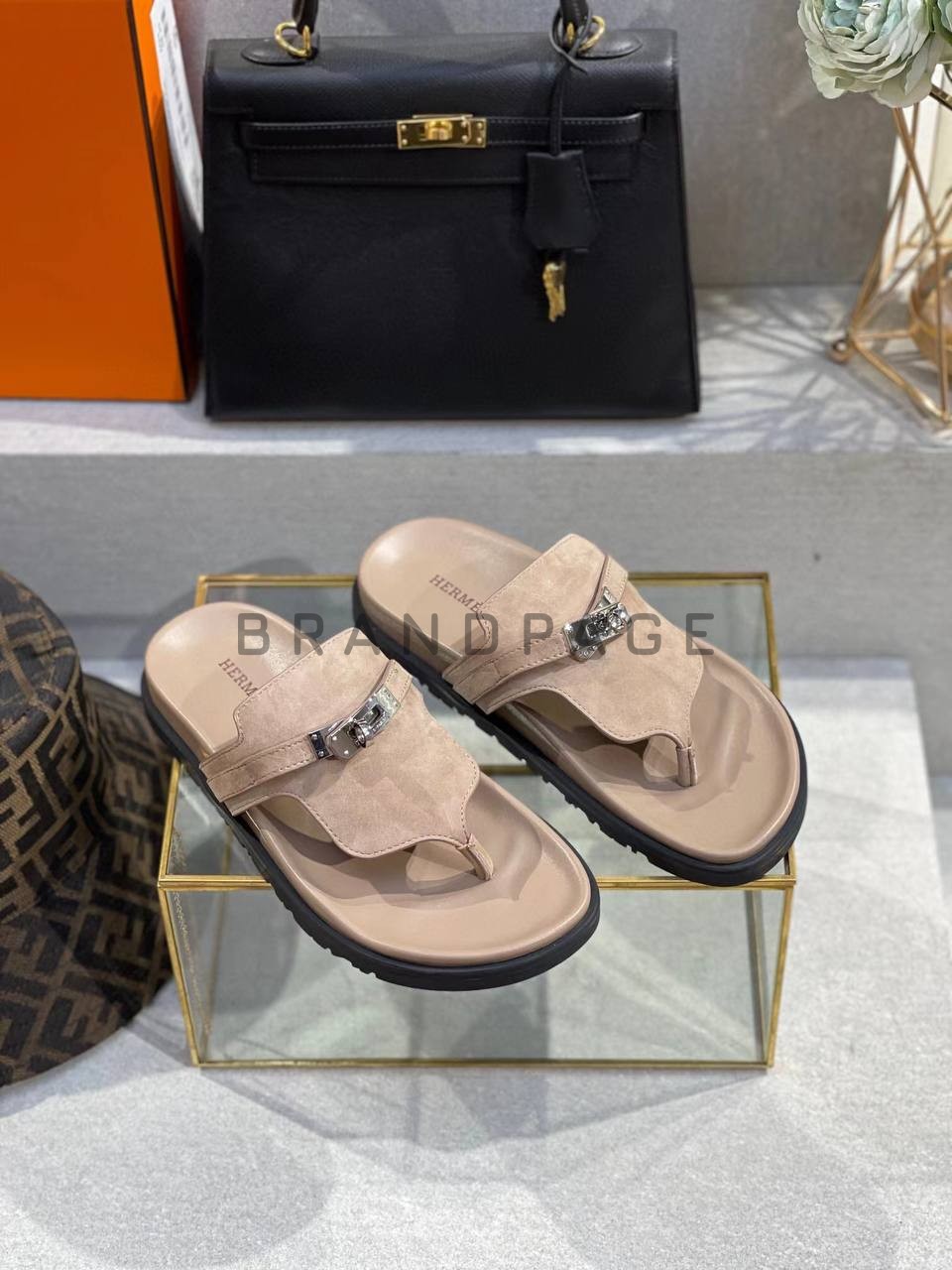 Женские шлепанцы из кожи Hermes BPLUX12476 Женские шлепанцы из кожи Hermes BPLUX12476