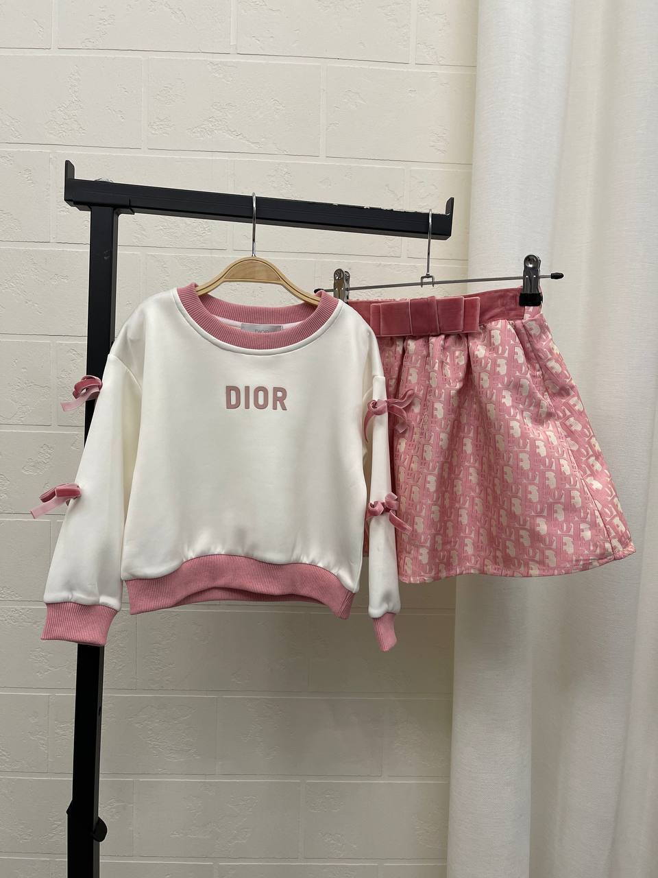 Костюм стильный Christian Dior BP-45829 Костюм стильный Christian Dior BP-45829