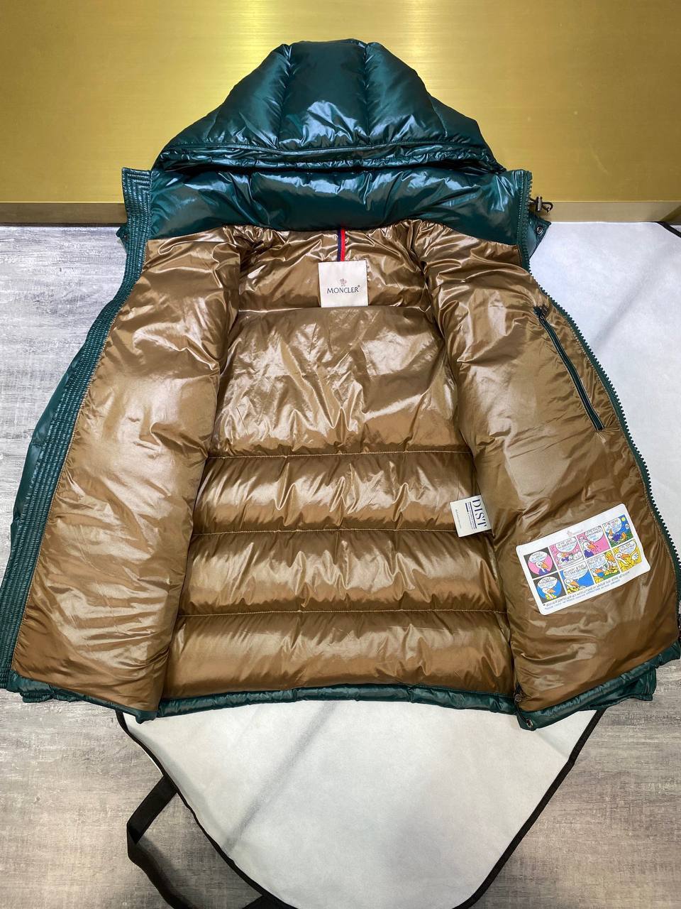 Эксклюзивный пуховик зеленый Maya Moncler BP-714189 Эксклюзивный пуховик зеленый Maya Moncler BP-714189
