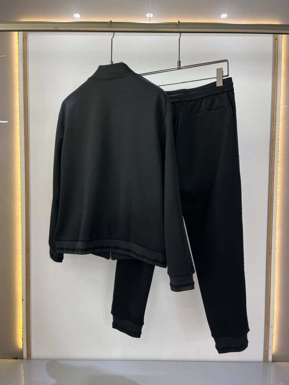 Спортивный костюм от Dolce & Gabbana BP-25919 Спортивный костюм от Dolce & Gabbana BP-25919