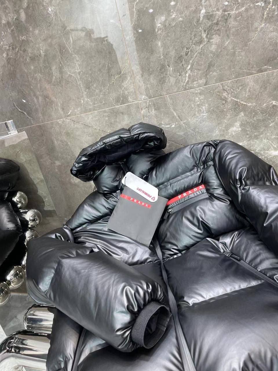 Пуховик черный Prada Primaloft BP-357173 Пуховик черный Prada Primaloft BP-357173