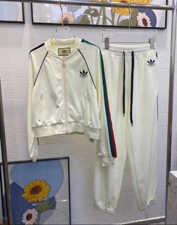 Коллекционный спортивный костюм Gucci BP-17745 Коллекционный спортивный костюм Gucci BP-17745