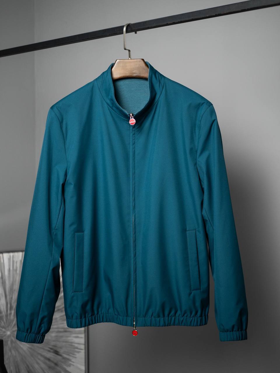 Двусторонняя премиальная куртка Kiton BP-48389 Двусторонняя премиальная куртка Kiton BP-48389