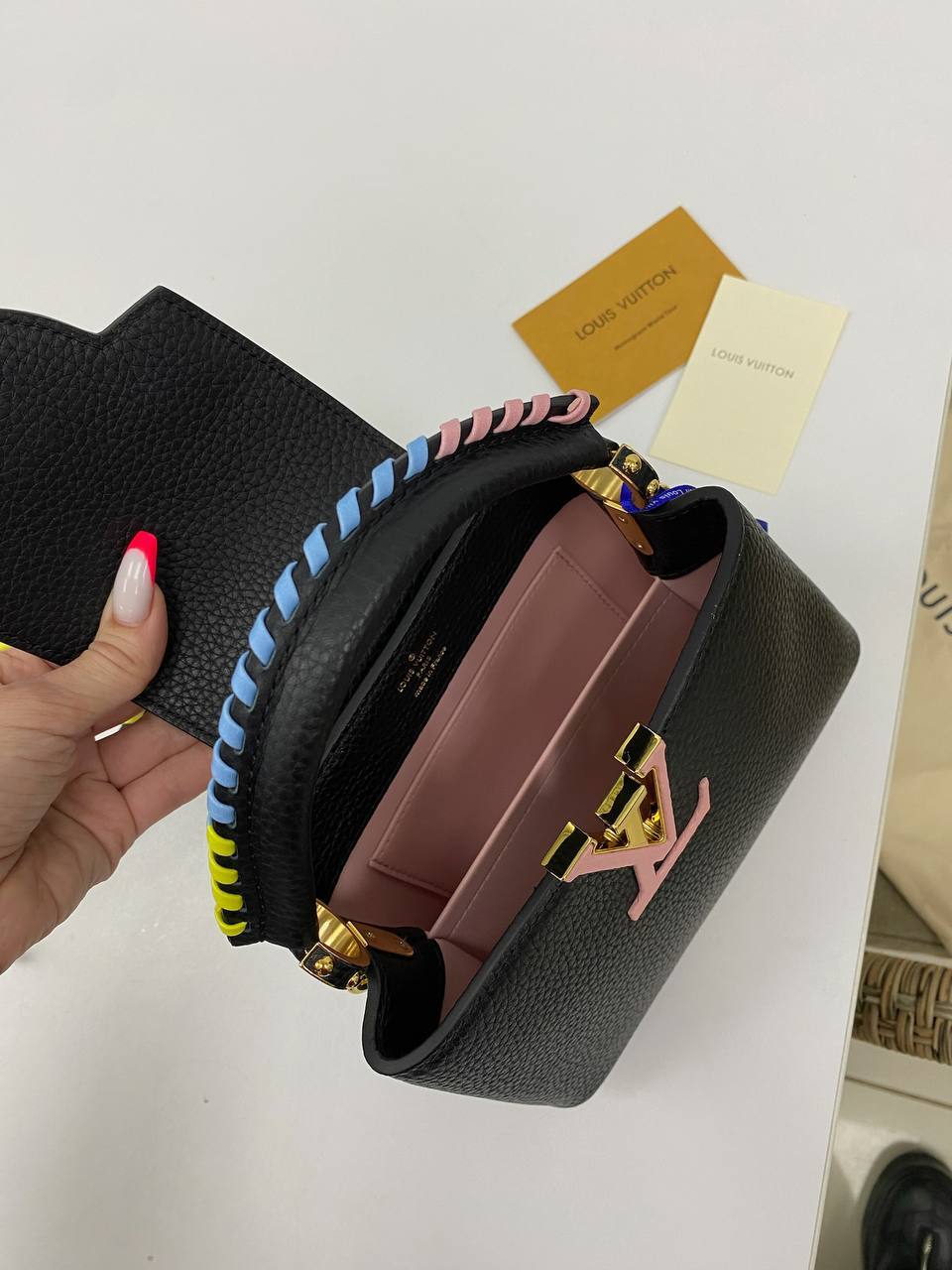 Capucines коллекционная женская сумка 20 см Louis Vuitton BP-29495 Capucines коллекционная женская сумка 20 см Louis Vuitton BP-29495