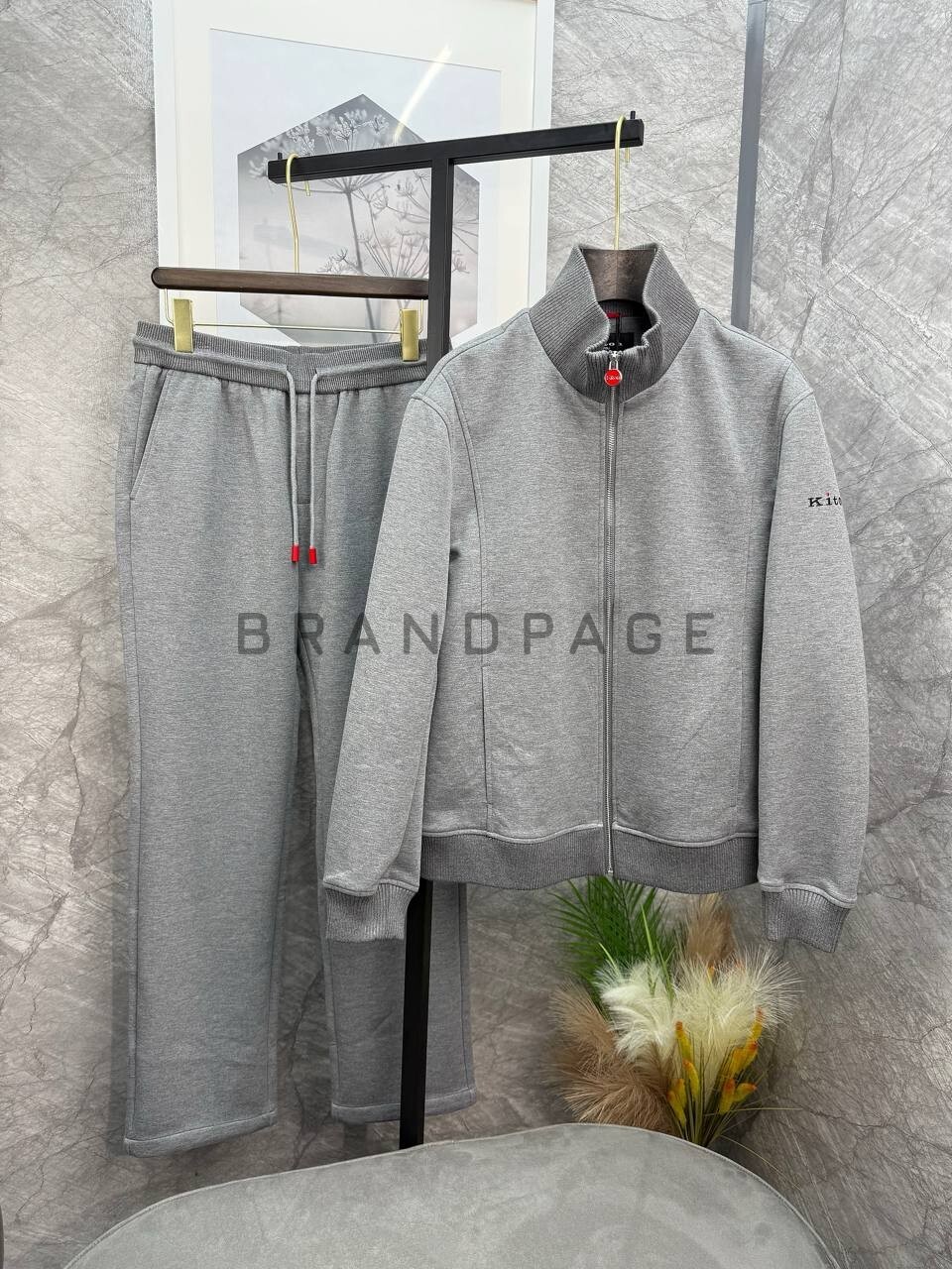 Спортивный костюм хлопковый Kiton BPLUX5658 Спортивный костюм хлопковый Kiton BPLUX5658