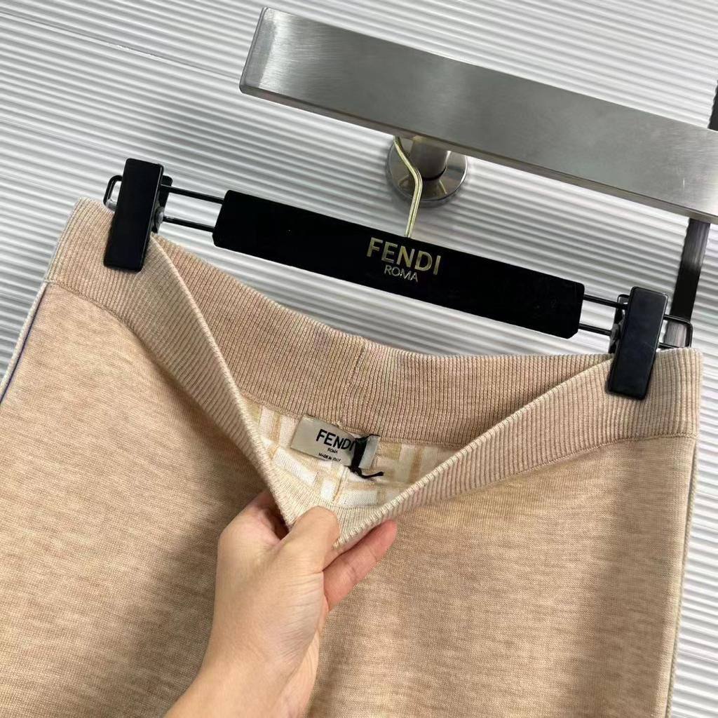 Fendi костюм премиум женский BP-41300 Fendi костюм премиум женский BP-41300