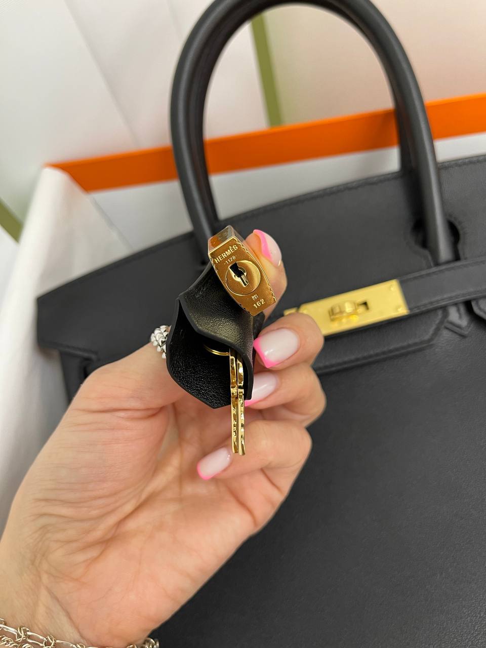 Сумка женская Hermes Birkin, 30 cm swift leather BP-27397 коллекционная Сумка женская Hermes Birkin, 30 cm swift leather BP-27397 коллекционная