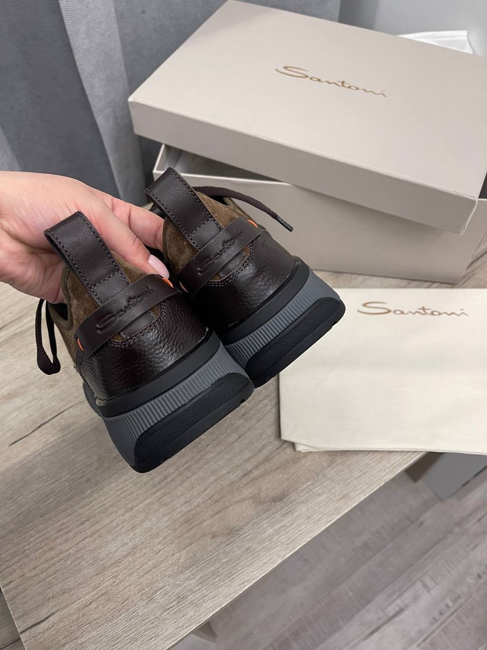 Коричневые кроссовки от Santoni BP-46988 Коричневые кроссовки от Santoni BP-46988