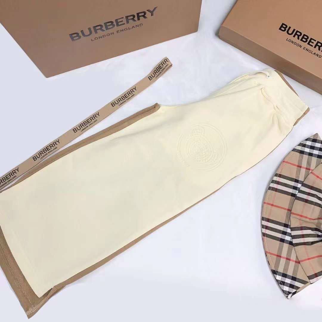 Костюм оригинальный Burberry BP-21207 Костюм оригинальный Burberry BP-21207