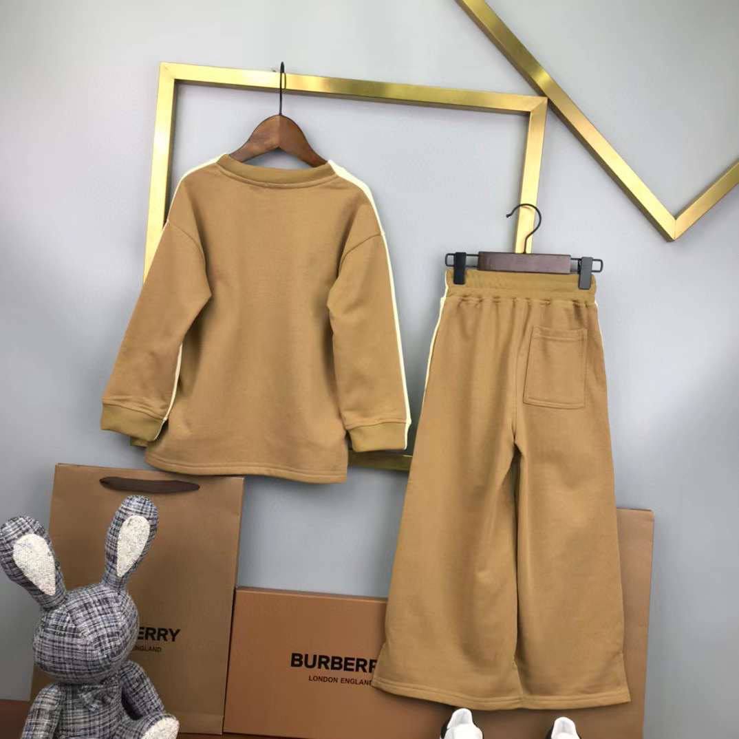 Костюм оригинальный Burberry BP-21207 Костюм оригинальный Burberry BP-21207