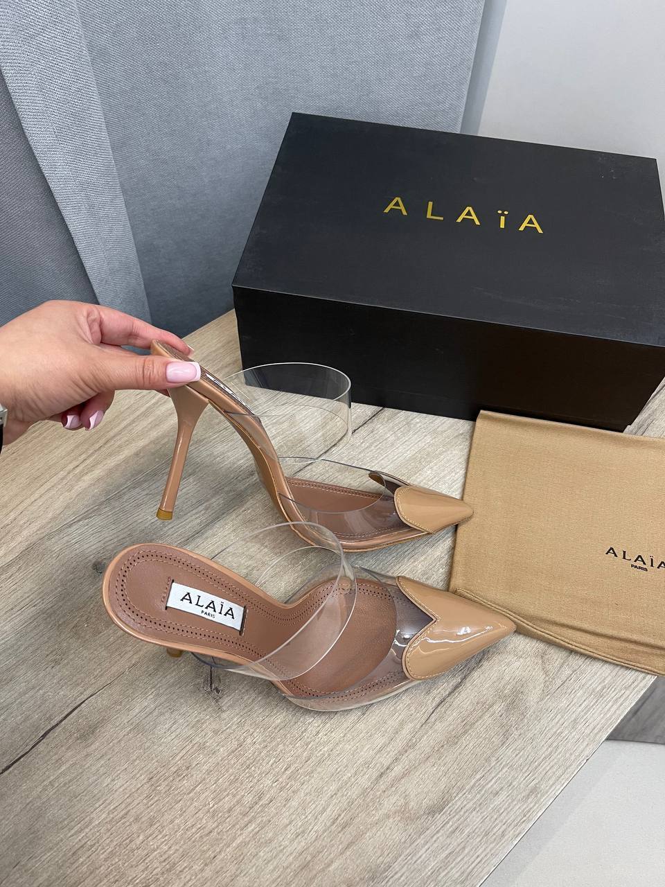 Коллекционные туфли Alaia BP-48972 Коллекционные туфли Alaia BP-48972