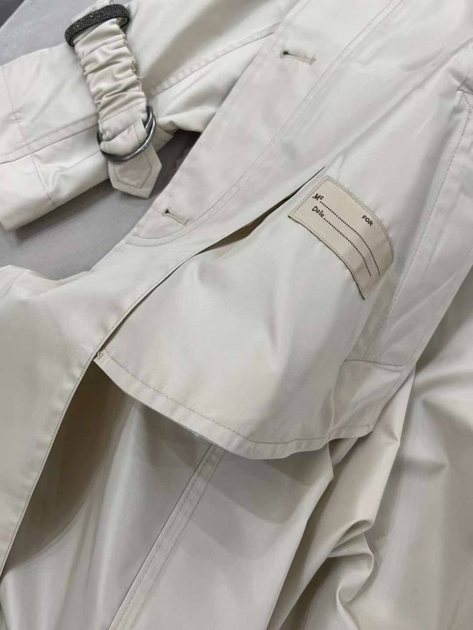 Коллекционный плащ BC BP-37709 Коллекционный плащ BC BP-37709