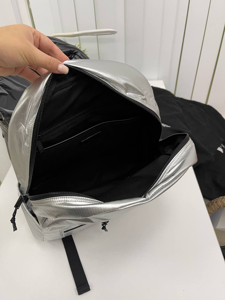 Рюкзак женский элитный Yves Saint Laurent BP-26330 Рюкзак женский элитный Yves Saint Laurent BP-26330