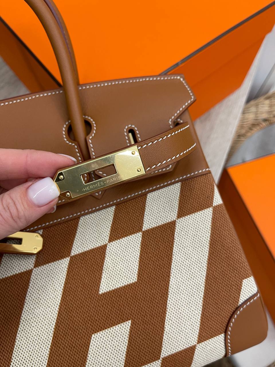 Коллекционная женская сумка Birkin 30 см, GHW Hermes BP-46102 Коллекционная женская сумка Birkin 30 см, GHW Hermes BP-46102