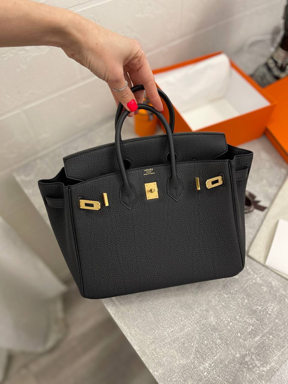 Коллекционная сумка Birkin женская 25 см, Hermes BP-46992, из кожи Fjord Коллекционная сумка Birkin женская 25 см, Hermes BP-46992, из кожи Fjord