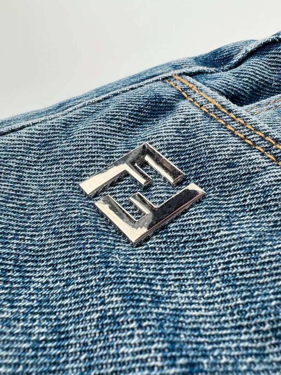 Джинсы Fendi BP-52299 эксклюзивные Джинсы Fendi BP-52299 эксклюзивные