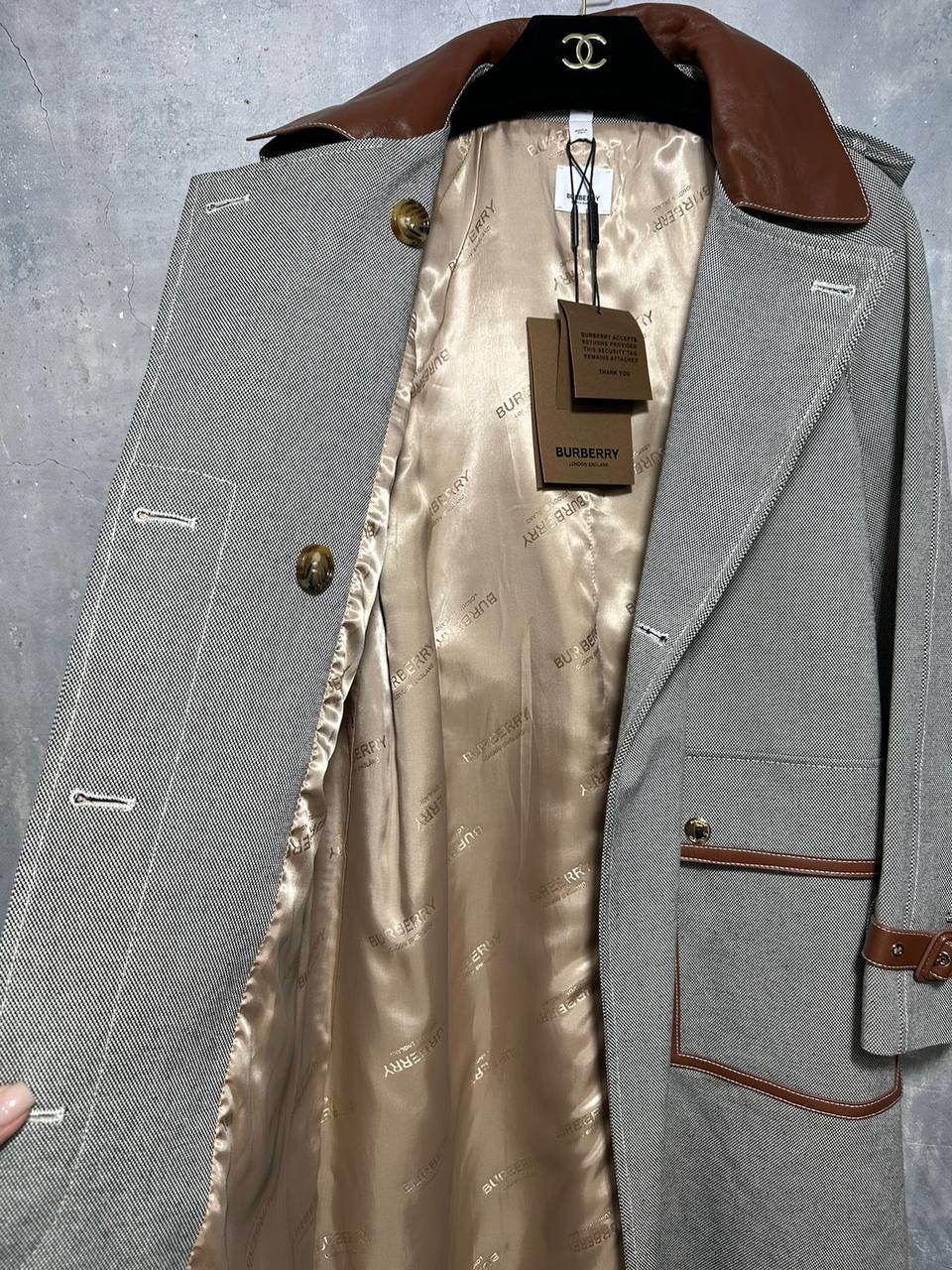 Трендовый плащ Burberry BP-39253 Трендовый плащ Burberry BP-39253