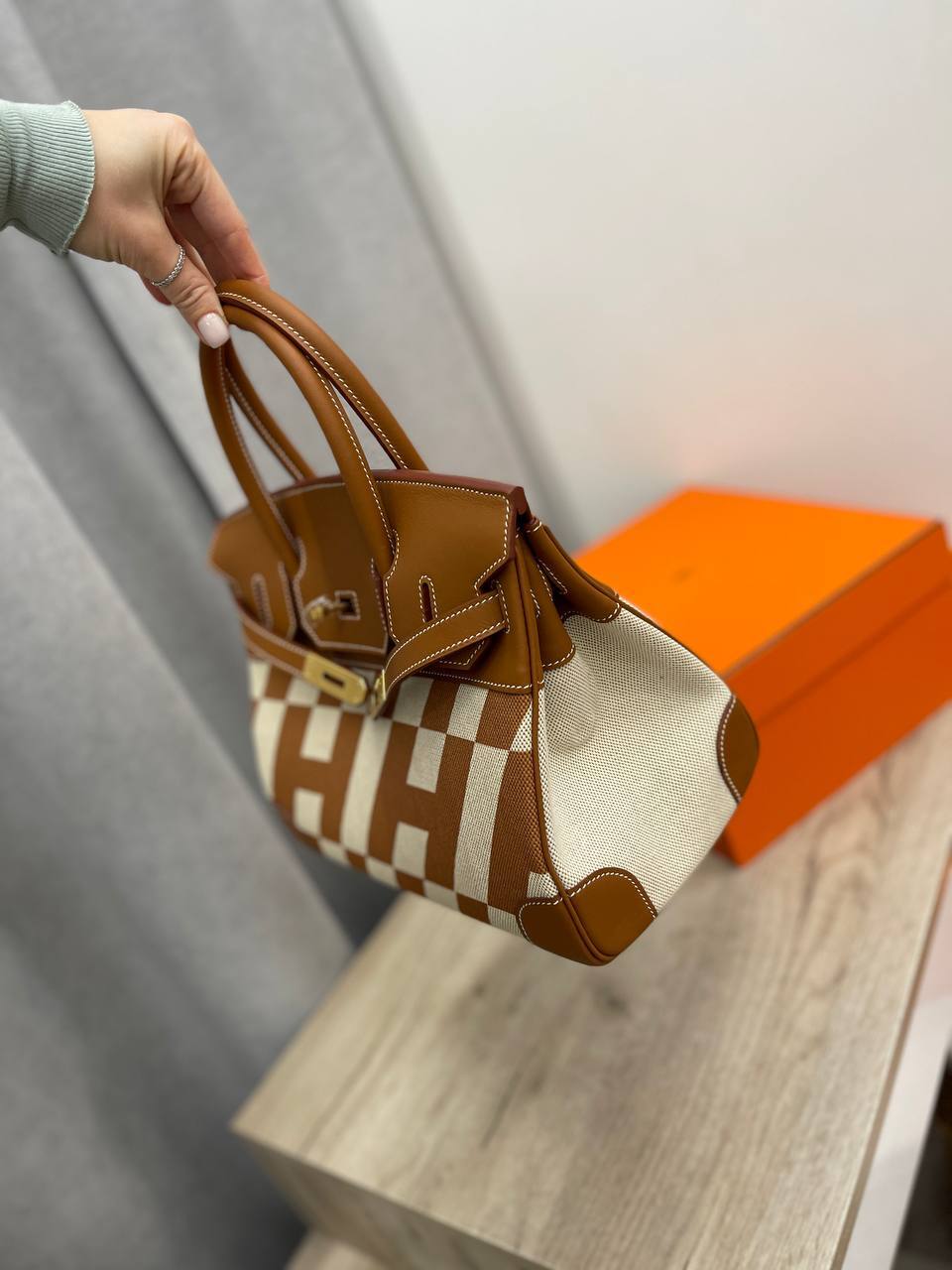 Коллекционная женская сумка Birkin 30 см, GHW Hermes BP-46102 Коллекционная женская сумка Birkin 30 см, GHW Hermes BP-46102