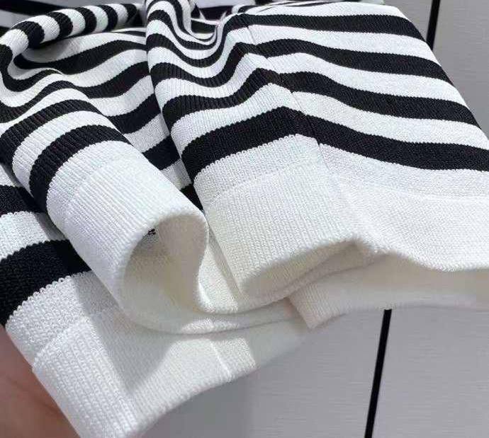 Трикотажная повседневная футболка Prada BP-29755 Трикотажная повседневная футболка Prada BP-29755