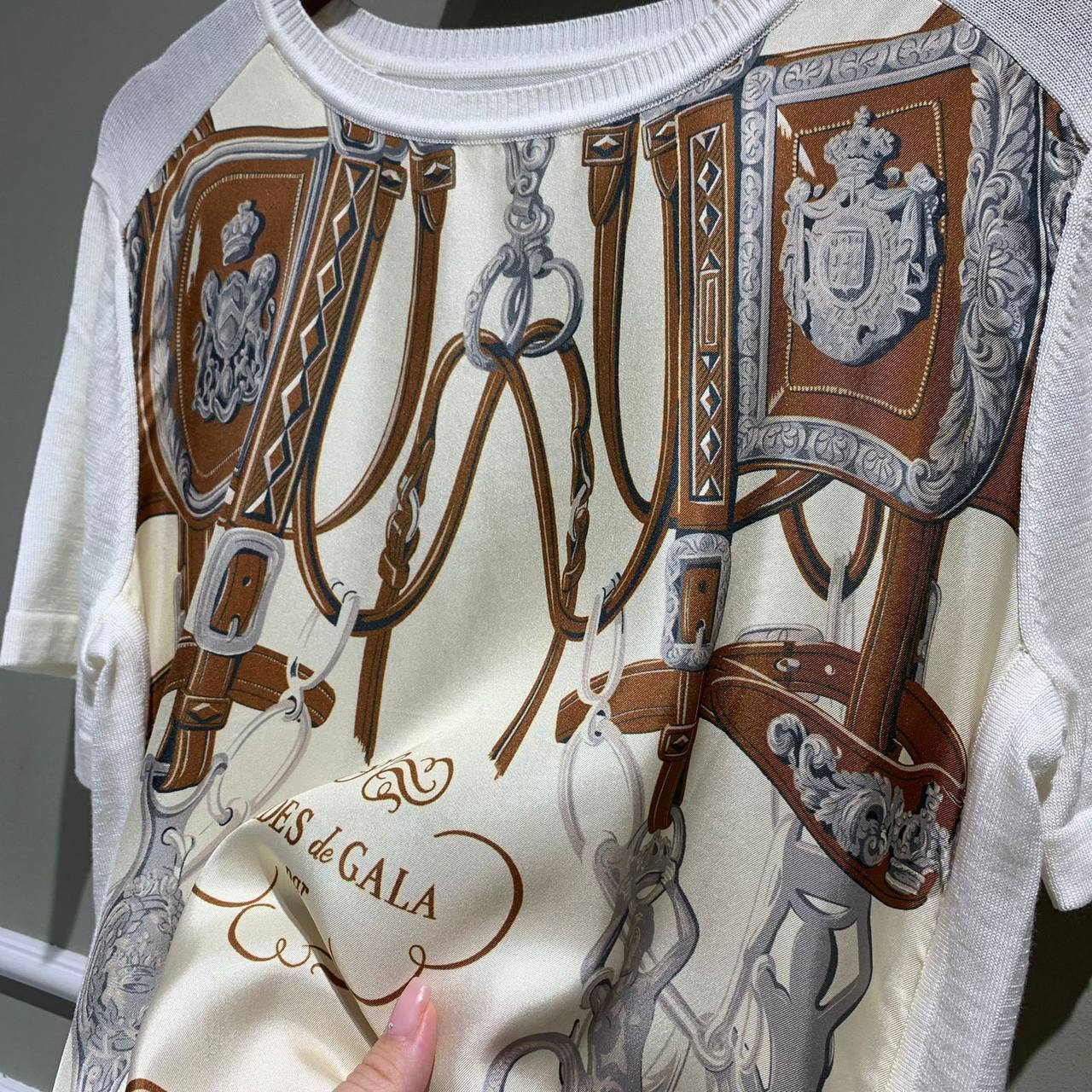 Трендовая футболка Hermes BP-15945 Трендовая футболка Hermes BP-15945