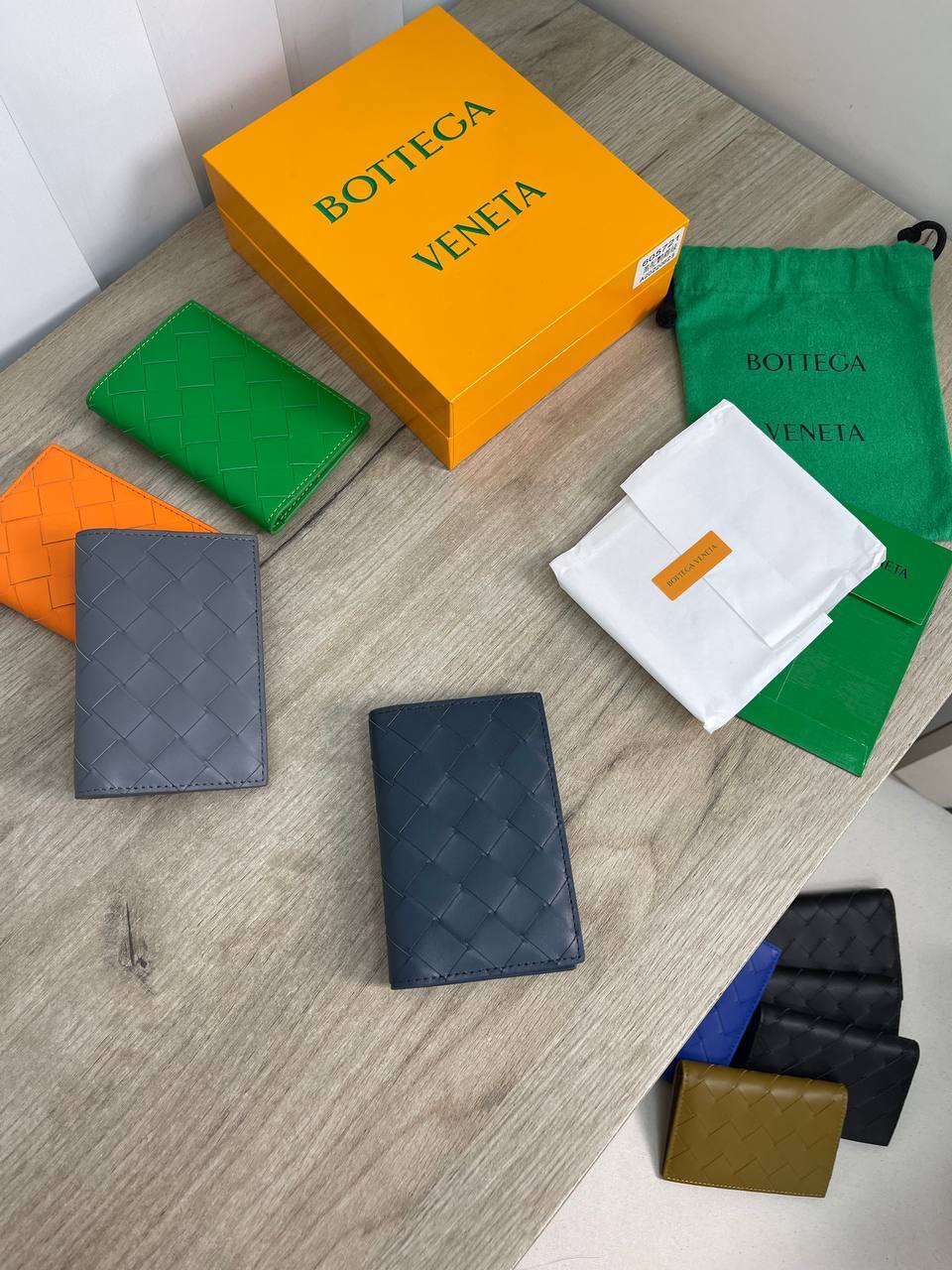 Премиум картхолдер Bottega Veneta BP-22600 Премиум картхолдер Bottega Veneta BP-22600