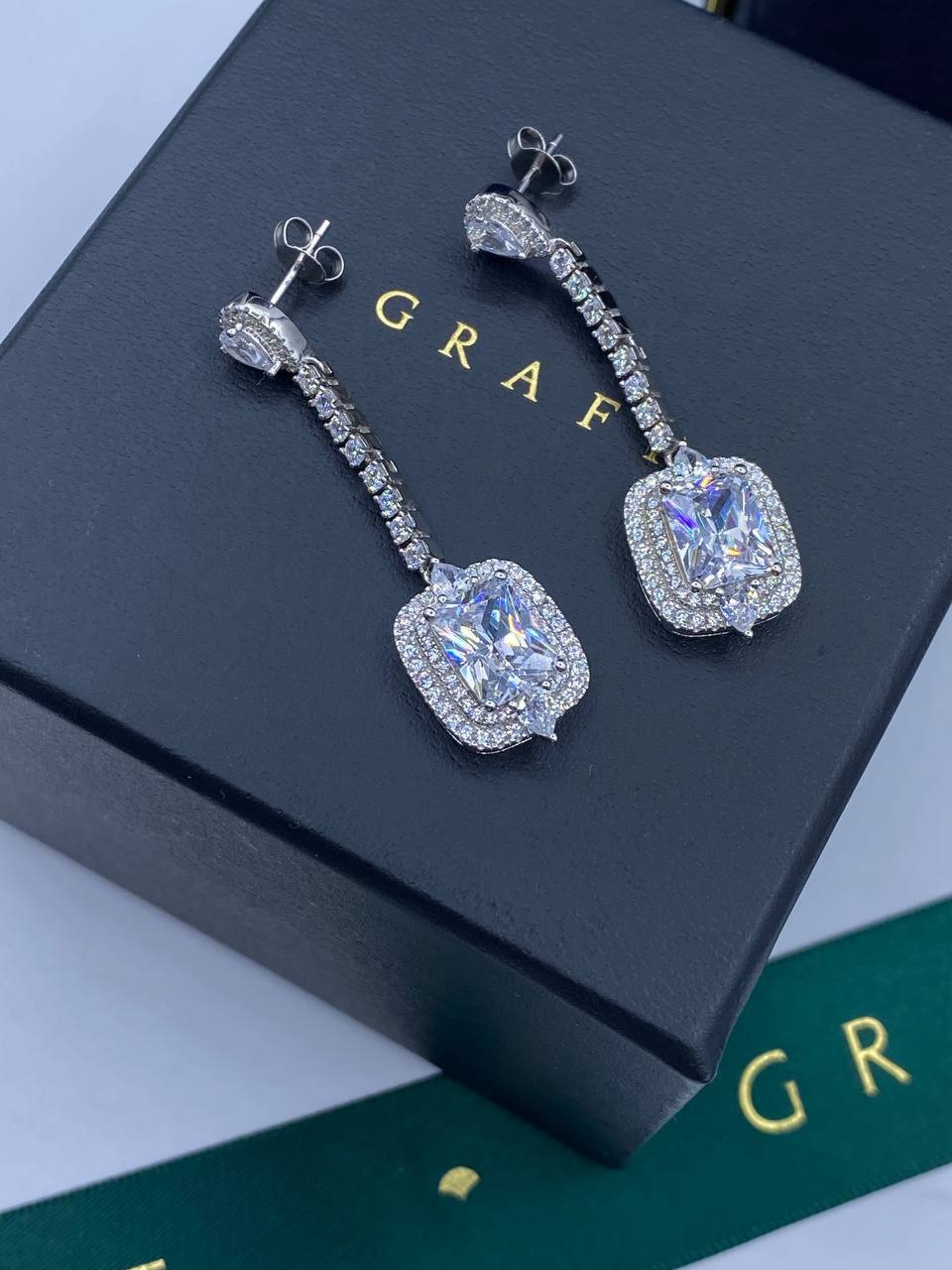 Коллекционные серьги Graff BP-32396 Коллекционные серьги Graff BP-32396