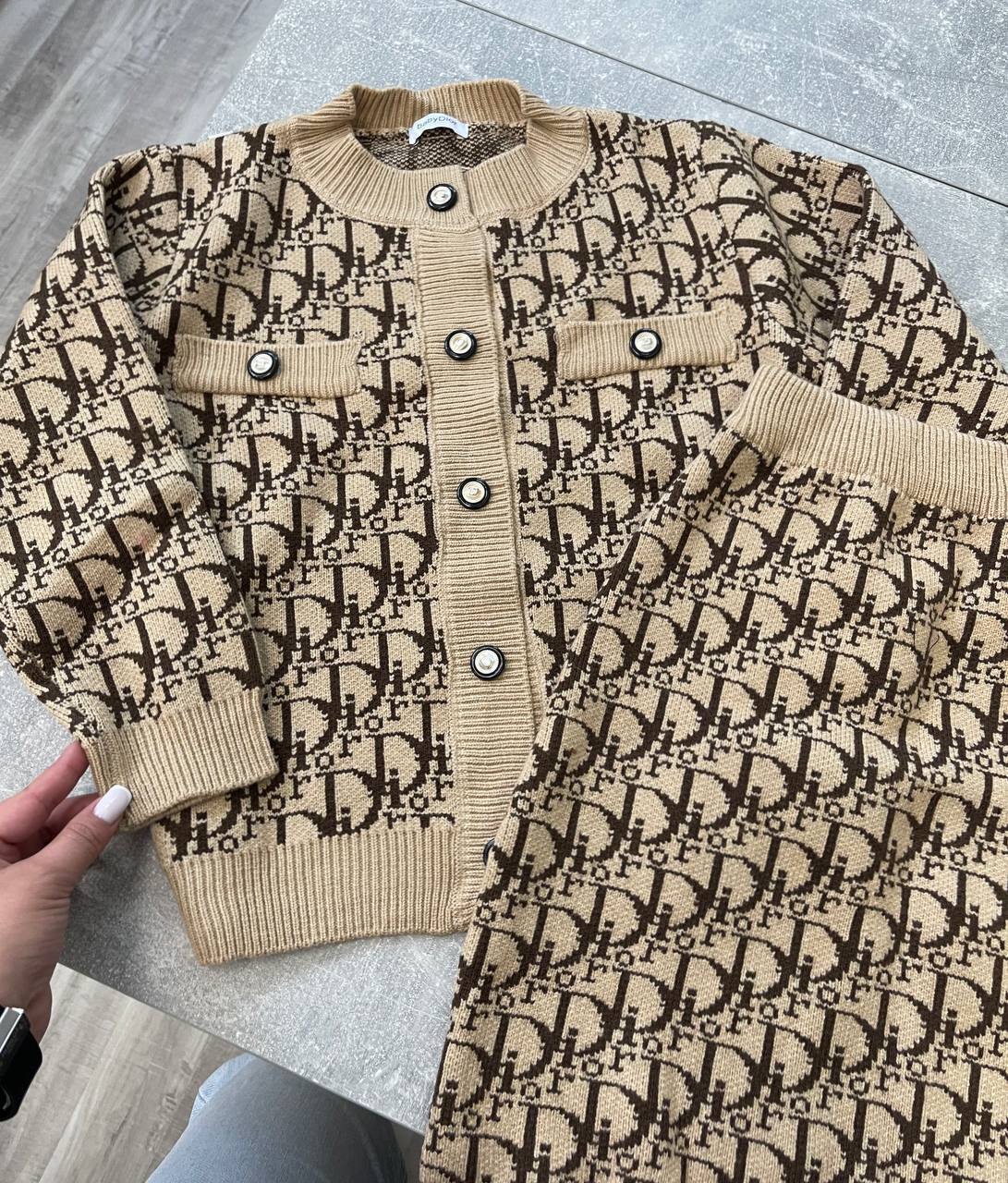 Костюм модный Gucci BP-38810 Костюм модный Gucci BP-38810