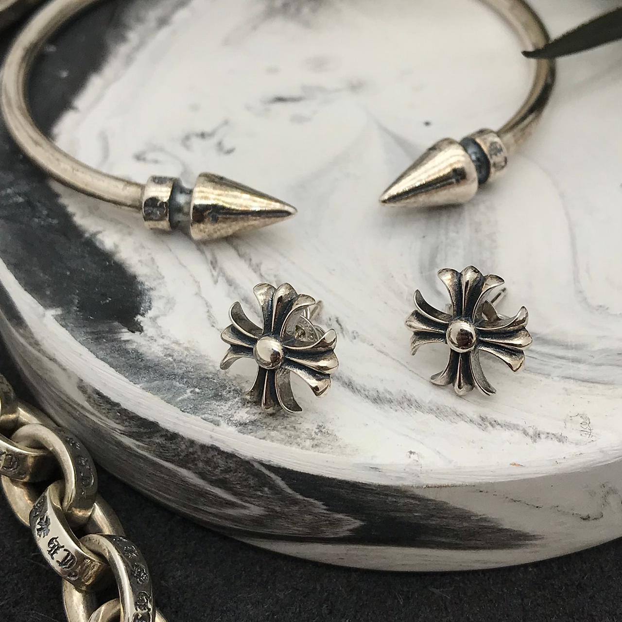 Элитные серьги Chrome hearts BP-33343 Элитные серьги Chrome hearts BP-33343